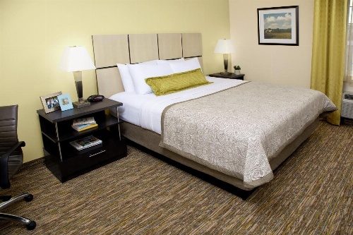 Candlewood Suites West Little Rock image 3